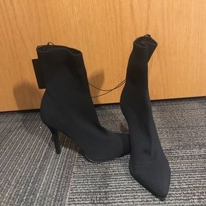 NWT Forever 21 Sock Boots